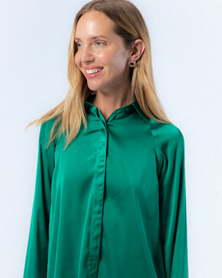 Camisa verde satinada