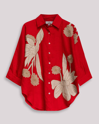 Imagen ilustrativa del artículo: camisa lino flores bordadas roja tulum