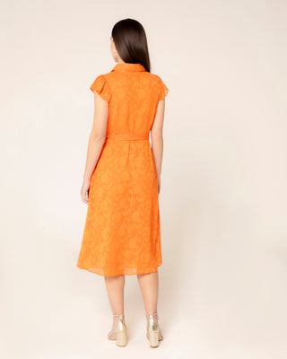 Imagen promocional de vestido midi naranja flora